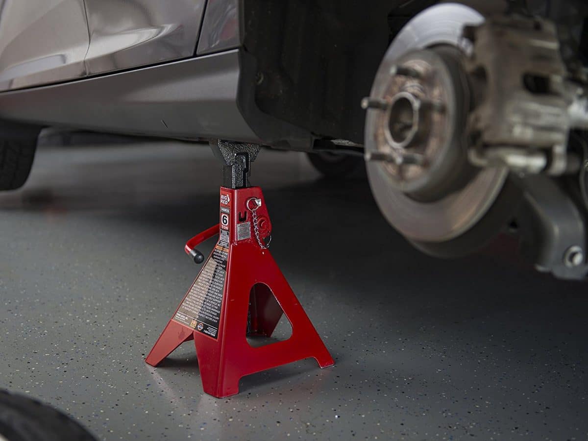 How to Use Jack Stands for Your Car - FIXD Best OBD2 Scanner