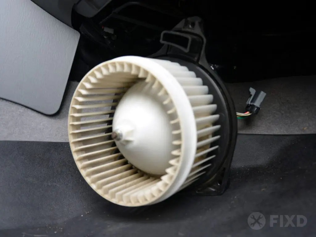 remove blower motor fan when replacing faulty blower motor resistor