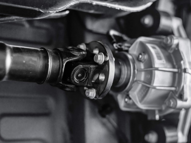 connecting the propeller shaft with shallow depth of field