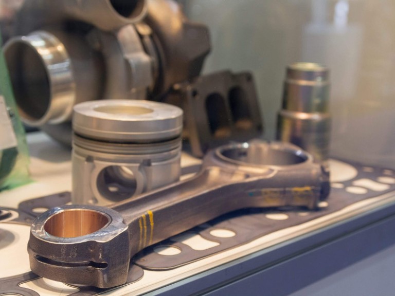 Piston rods and a variety of spare parts and accessories engine.