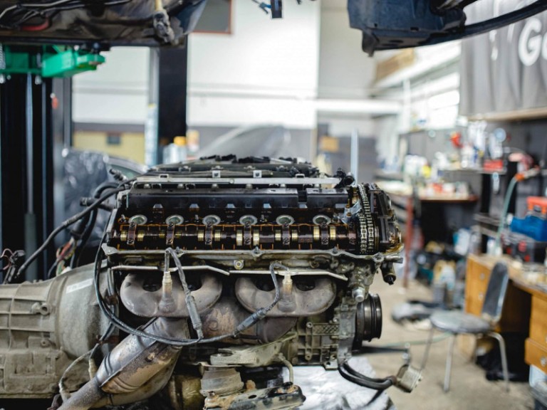 engine repair, valve adjustment, replacement of the timing chain